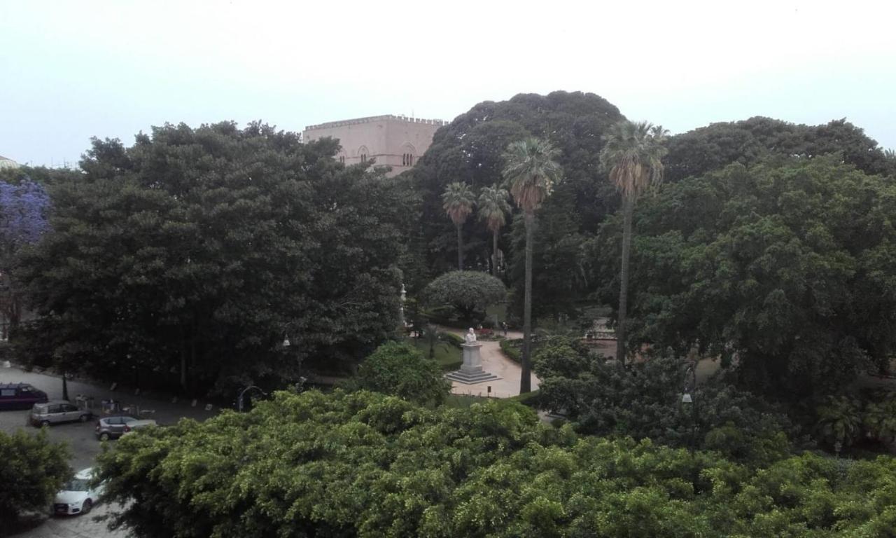 Vittorio Emanuele George Apartment